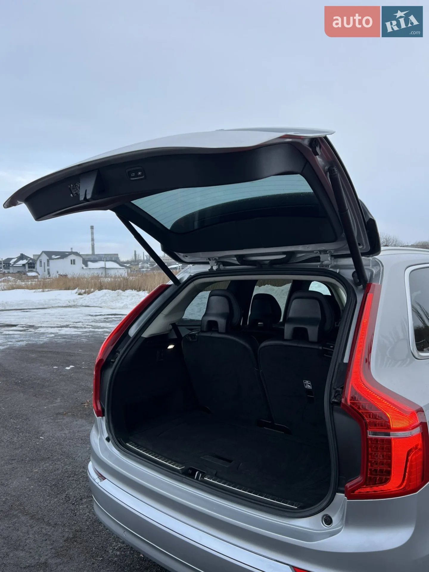 2021 Volvo XC90 - мініатюра 9