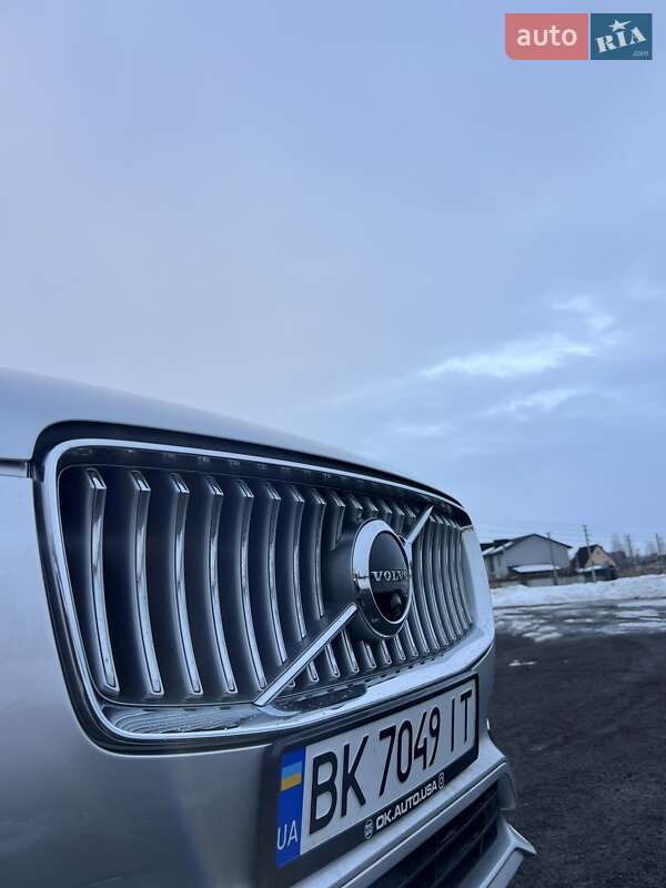 Внедорожник / Кроссовер Volvo XC90 2021 в Ровно