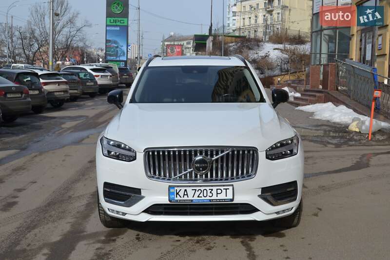 Внедорожник / Кроссовер Volvo XC90 2019 в Киеве
