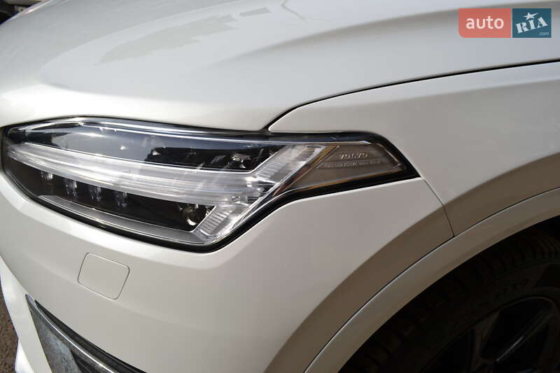 Внедорожник / Кроссовер Volvo XC90 2019 в Киеве