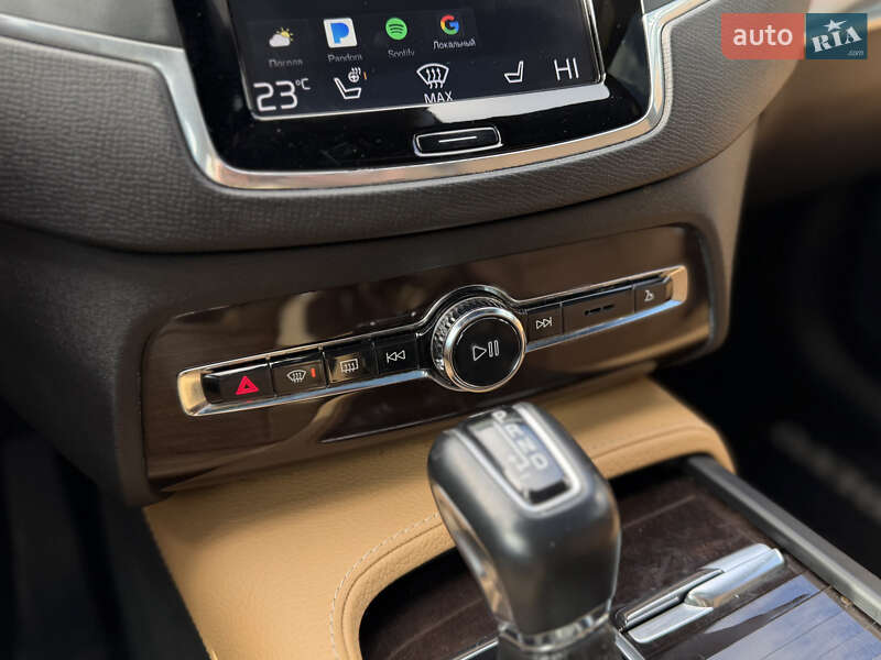 Внедорожник / Кроссовер Volvo XC90 2018 в Шептицькому