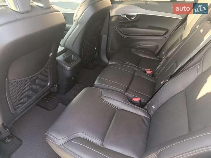 Внедорожник / Кроссовер Volvo XC90 2023 в Киеве фото 18 Внедорожник / Кроссовер Volvo XC90 2023 в Киеве