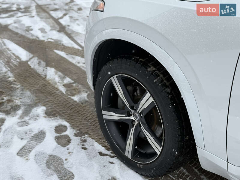 Внедорожник / Кроссовер Volvo XC90 2015 в Ивано-Франковске