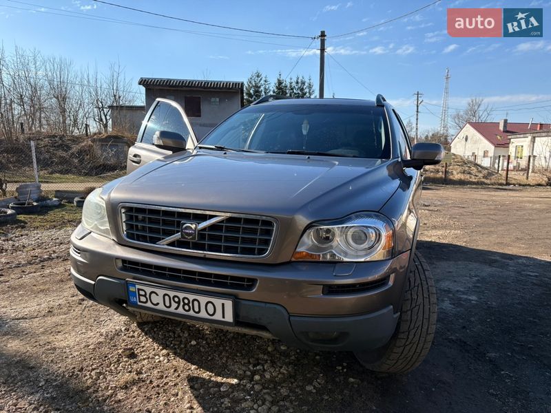 Внедорожник / Кроссовер Volvo XC90 2007 в Комарному
