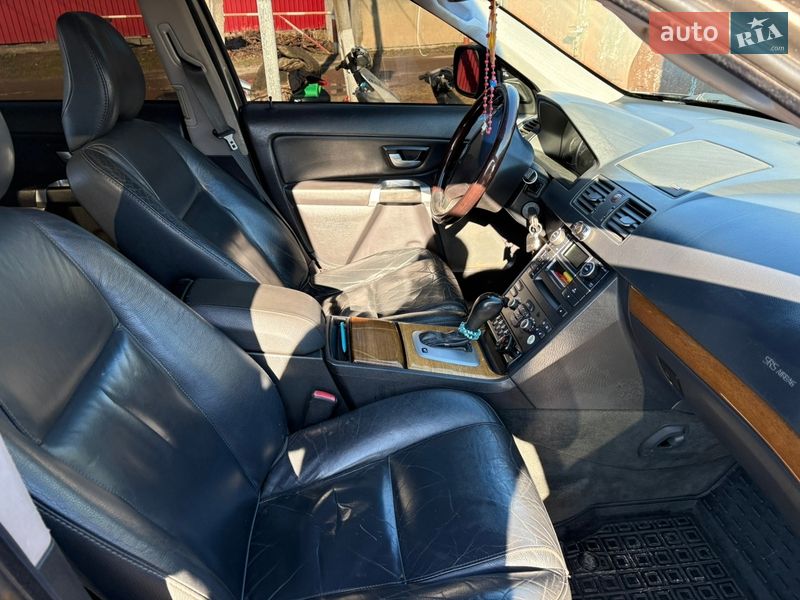 Внедорожник / Кроссовер Volvo XC90 2007 в Комарному