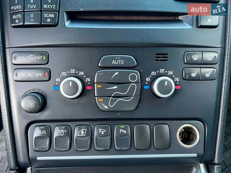 Внедорожник / Кроссовер Volvo XC90 2011 в Львове