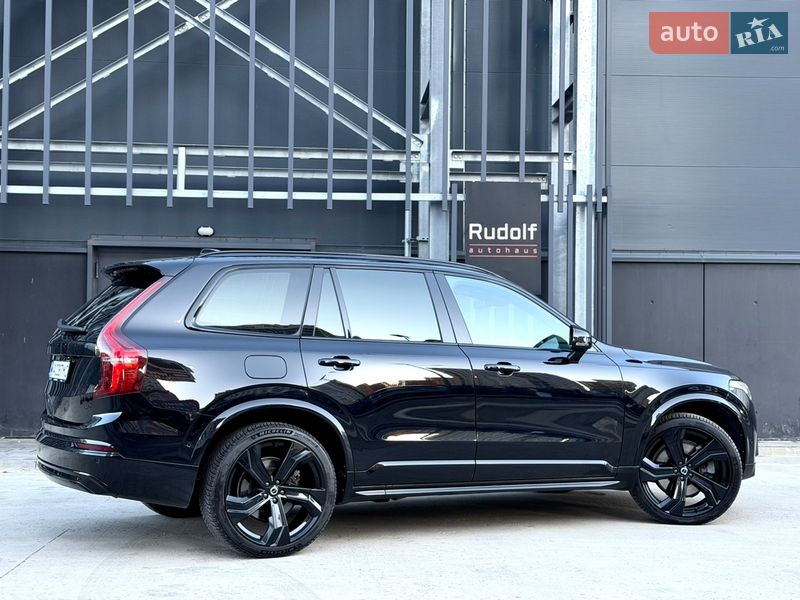 Внедорожник / Кроссовер Volvo XC90 2024 в Киеве