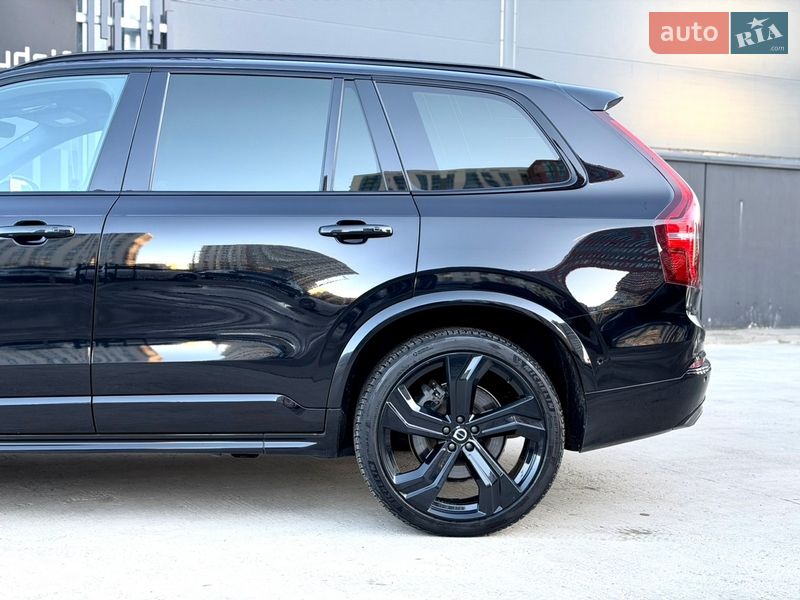 Внедорожник / Кроссовер Volvo XC90 2024 в Киеве