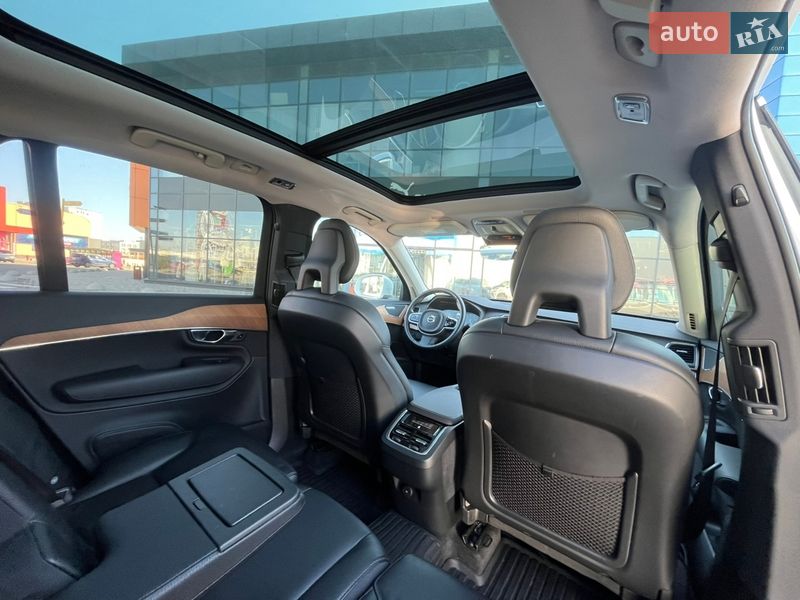 Внедорожник / Кроссовер Volvo XC90 2021 в Киеве