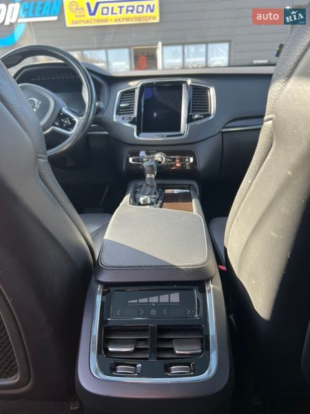 Внедорожник / Кроссовер Volvo XC90 2017 в Хмельницком