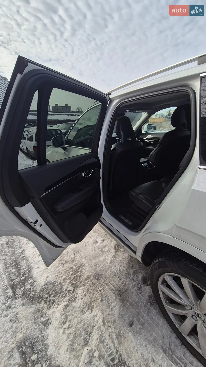2018 Volvo XC90 - фото 1