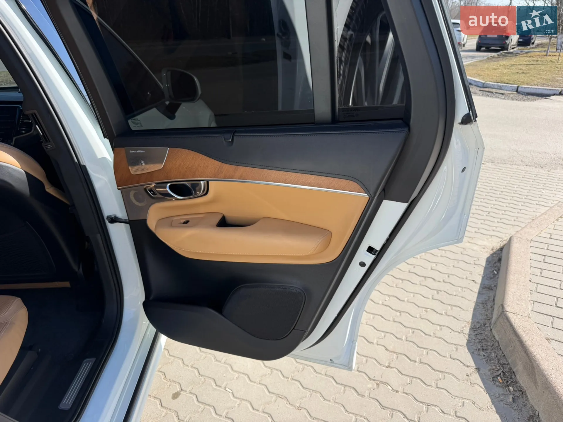 2015 Volvo XC90 - мініатюра 32