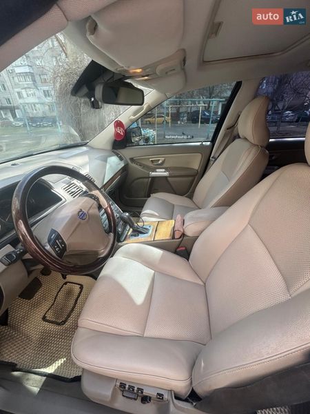 Внедорожник / Кроссовер Volvo XC90 2004 в Николаеве