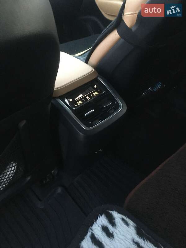 Позашляховик / Кросовер Volvo XC90 2015 в Вінниці