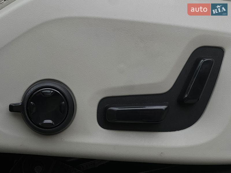 Позашляховик / Кросовер Volvo XC90 2019 в Львові