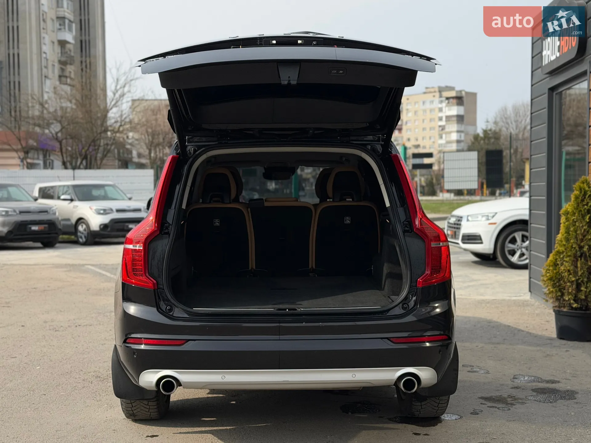 2016 Volvo XC90 - мініатюра 16