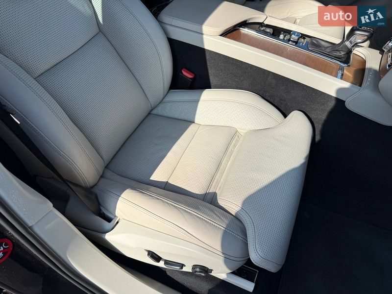 Внедорожник / Кроссовер Volvo XC90 2015 в Шостке