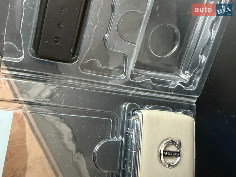 Внедорожник / Кроссовер Volvo XC90 2015 в Шостке