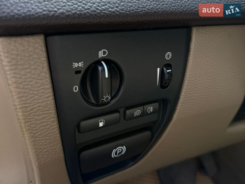 Позашляховик / Кросовер Volvo XC90 2013 в Нововолинську фото 16 Позашляховик / Кросовер Volvo XC90 2013 в Нововолинську