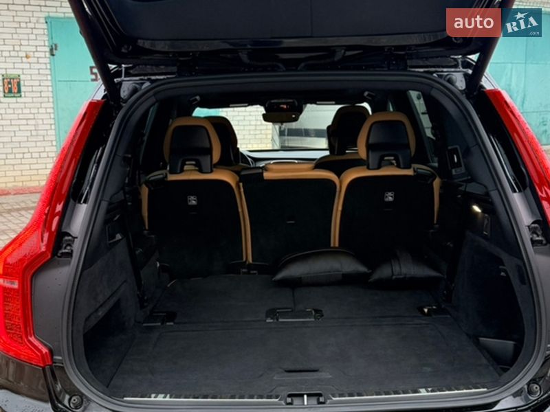 Позашляховик / Кросовер Volvo XC90 2017 в Вараші