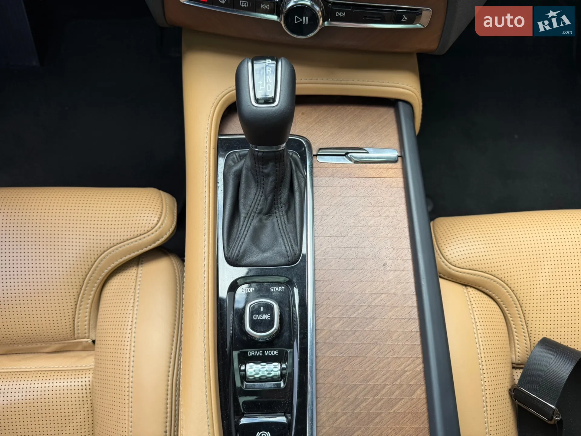 2017 Volvo XC90 - мініатюра 26