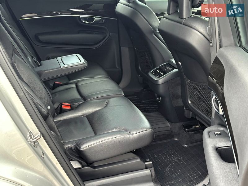 Внедорожник / Кроссовер Volvo XC90 2017 в Киеве фото 44 Внедорожник / Кроссовер Volvo XC90 2017 в Киеве