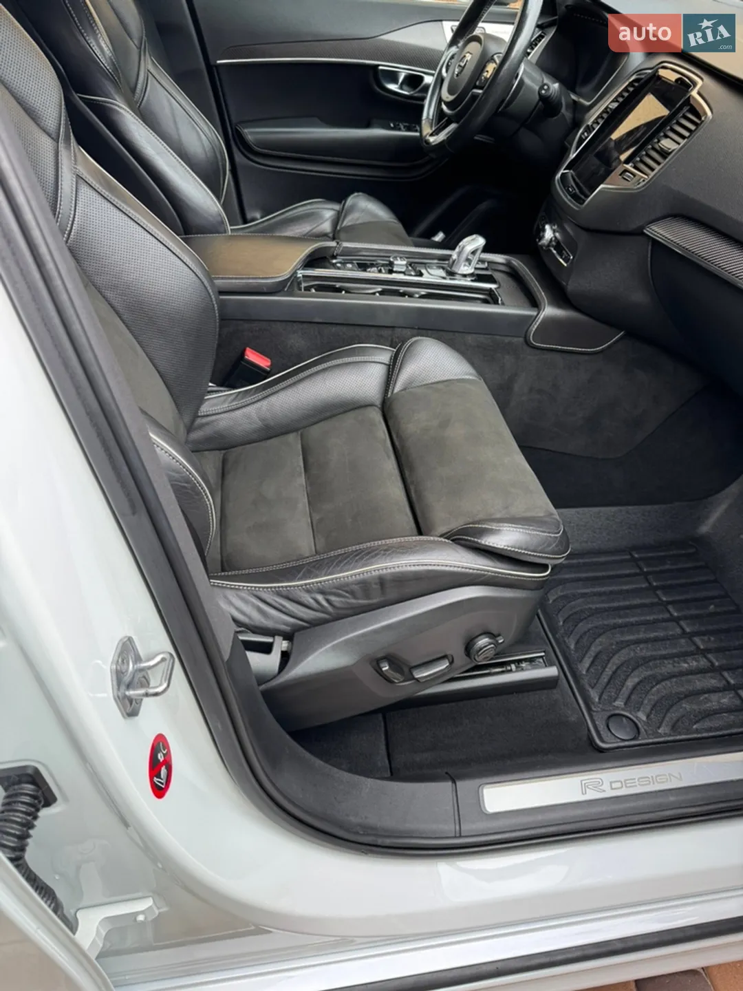 2017 Volvo XC90 - мініатюра 14