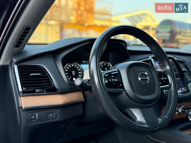 Позашляховик / Кросовер Volvo XC90 2016 в Одесі фото 35 Позашляховик / Кросовер Volvo XC90 2016 в Одесі