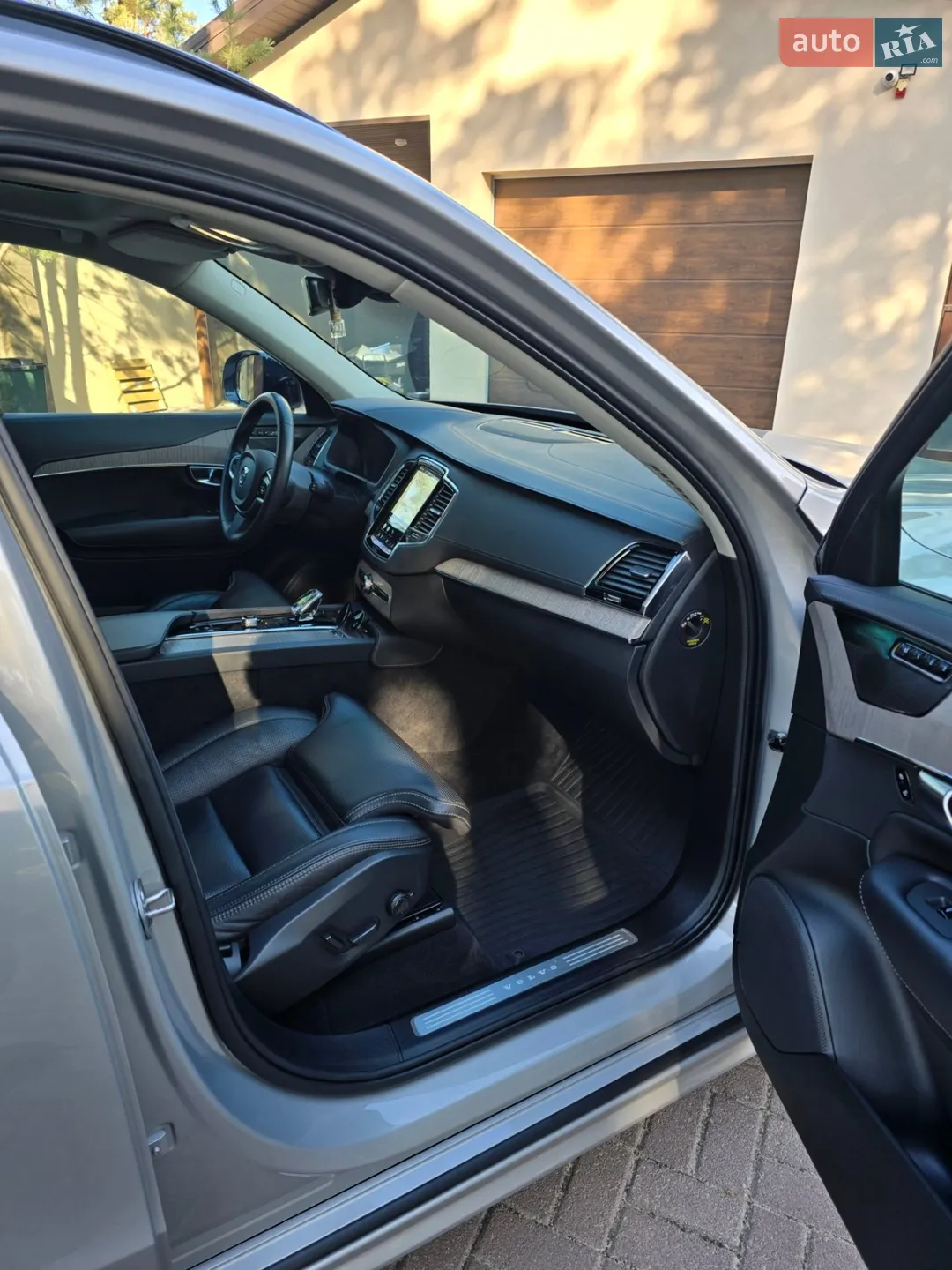 2022 Volvo XC90 - мініатюра 10