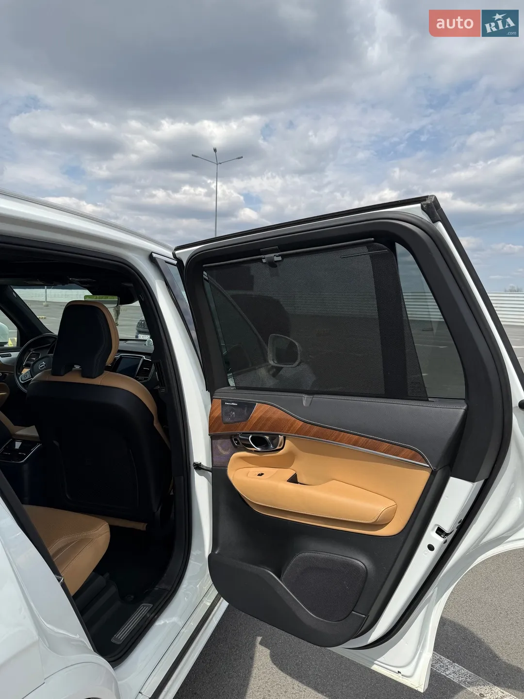 2018 Volvo XC90 - мініатюра 17