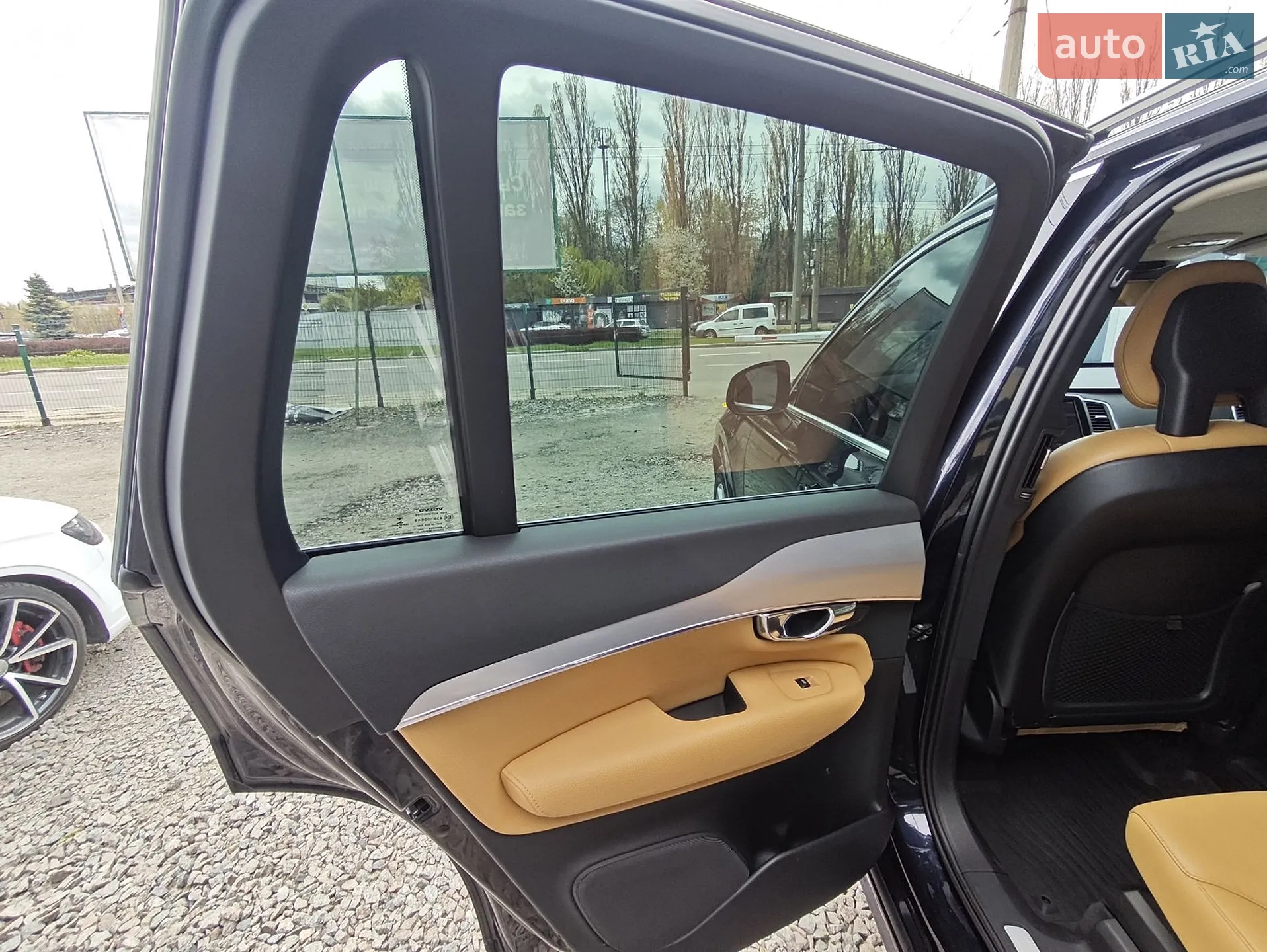 2015 Volvo XC90 - мініатюра 16