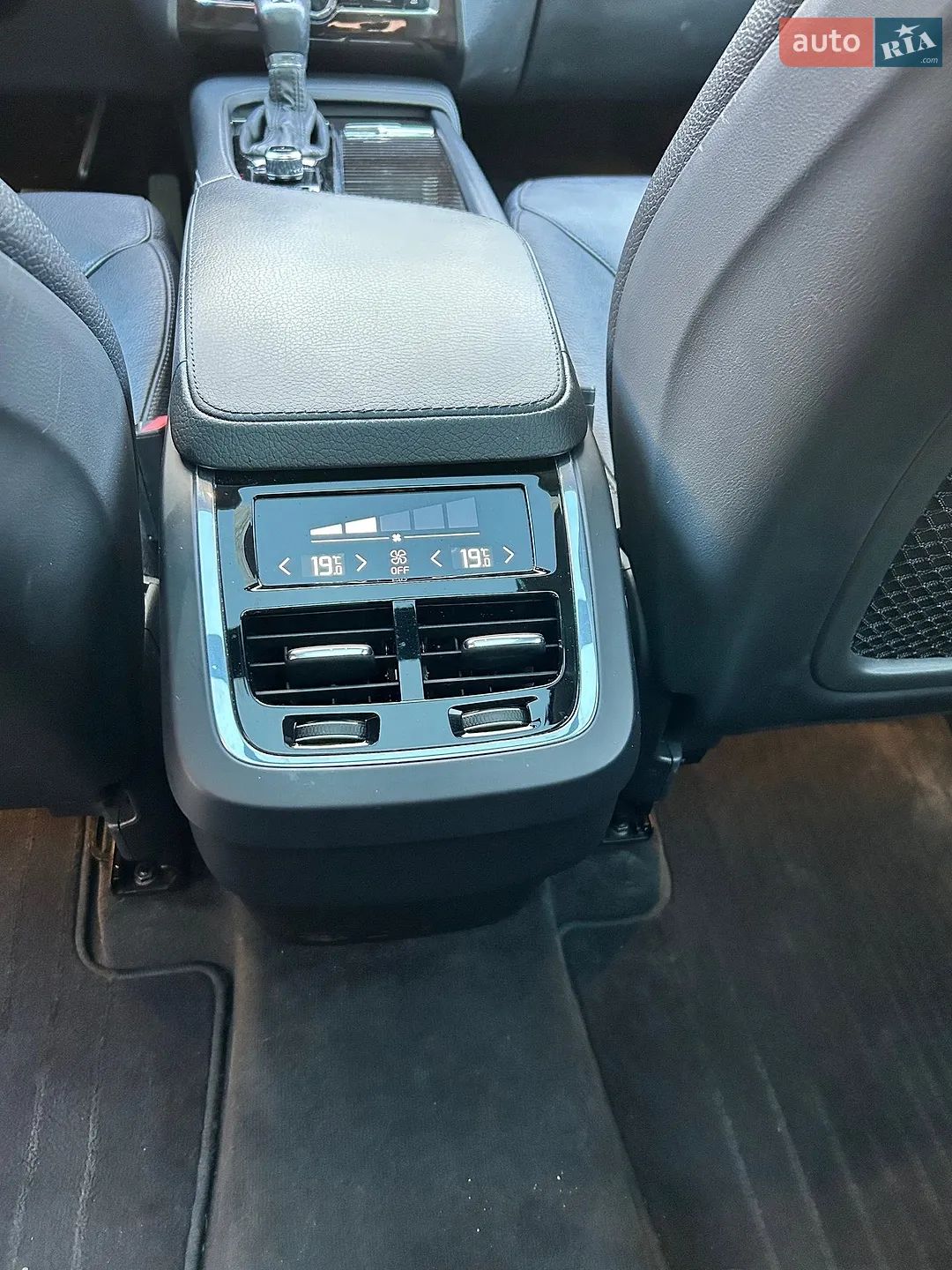 2015 Volvo XC90 - мініатюра 24