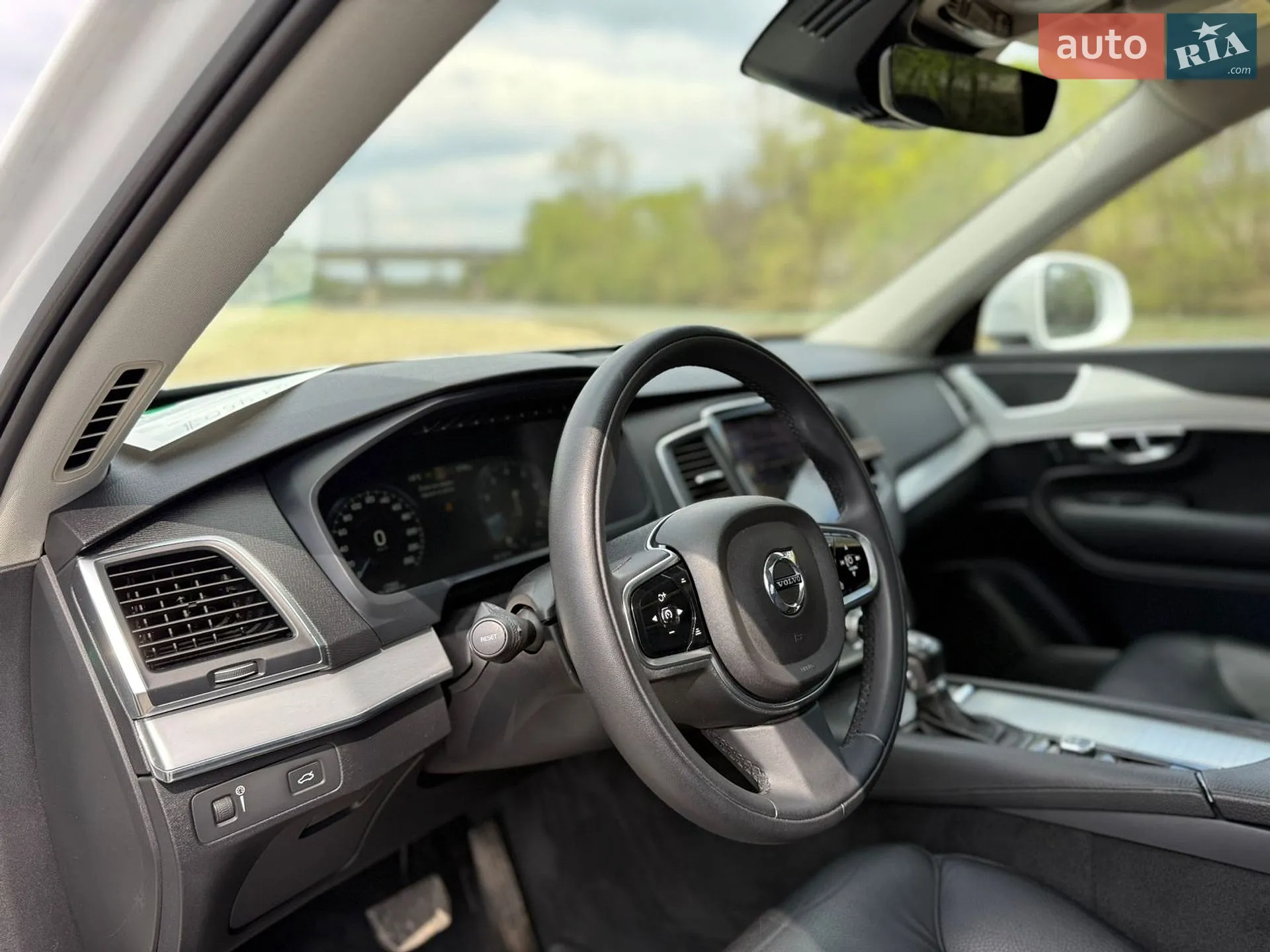 2015 Volvo XC90 - мініатюра 8