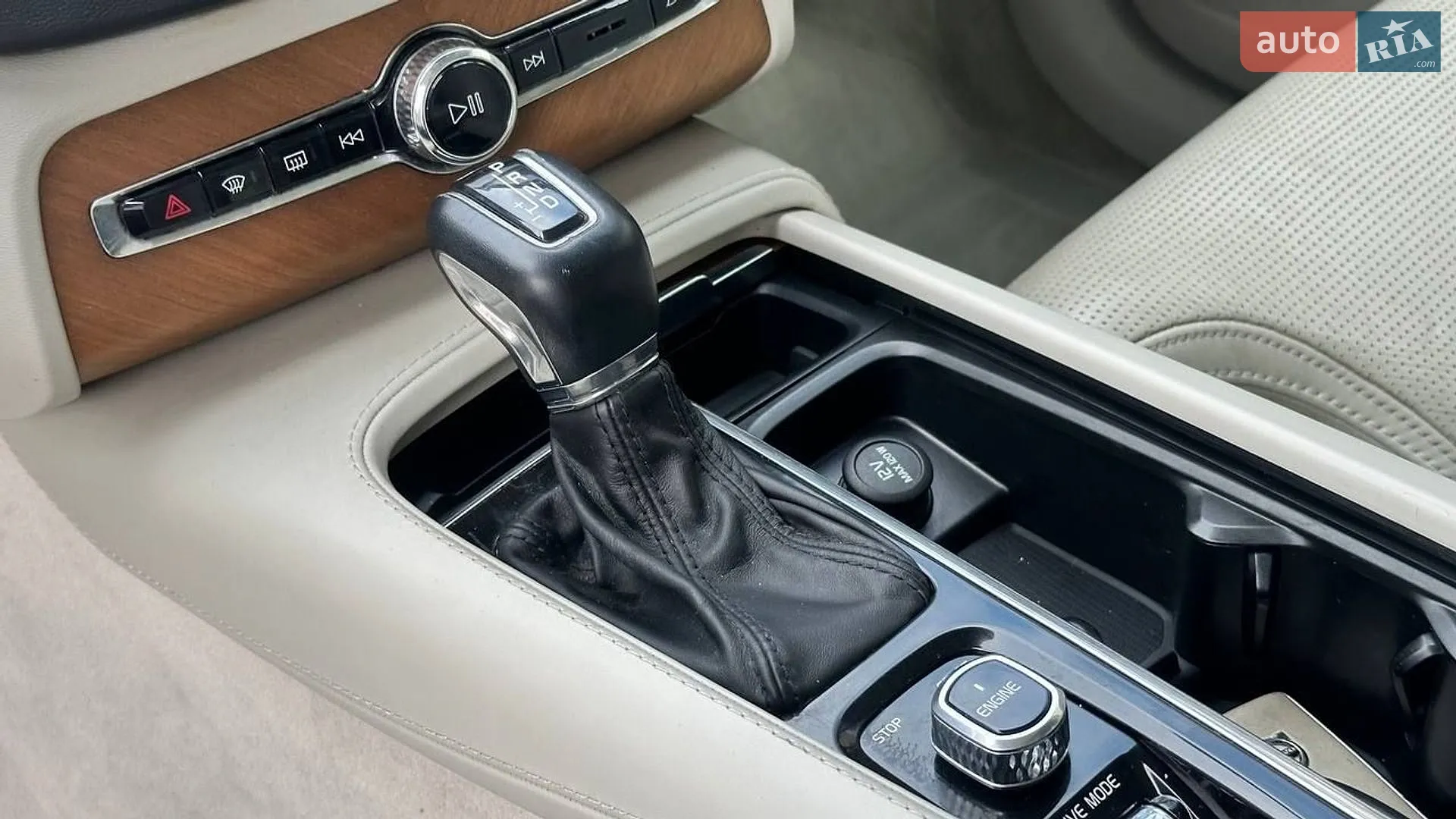 2015 Volvo XC90 - мініатюра 23