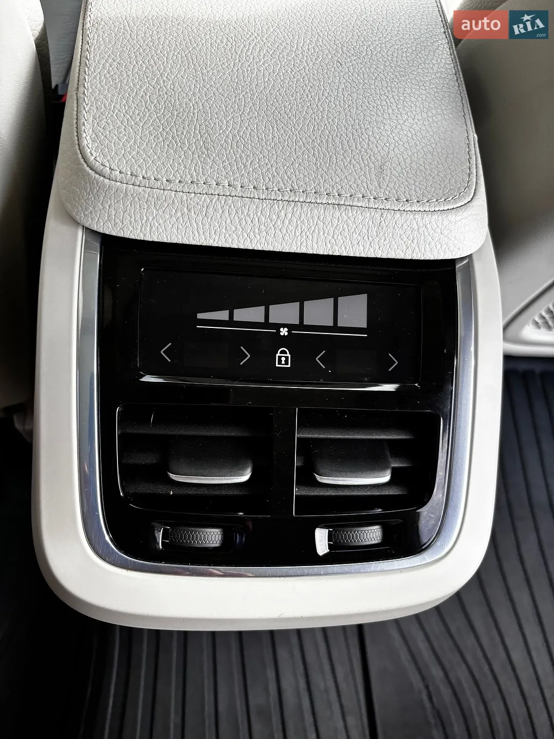 2017 Volvo XC90 - мініатюра 25
