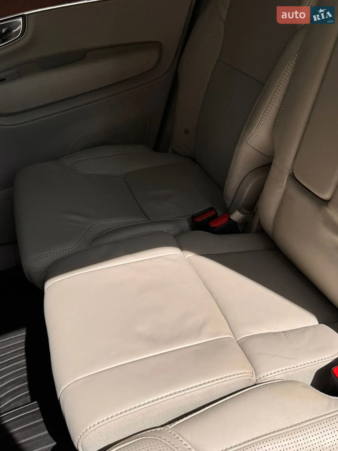 2019 Volvo XC90 - мініатюра 16