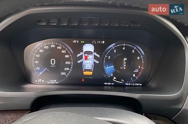 Внедорожник / Кроссовер Volvo XC90 2017 в Киеве