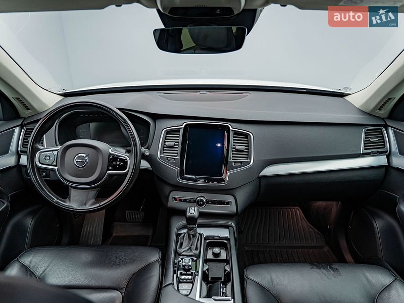 Внедорожник / Кроссовер Volvo XC90 2019 в Киеве