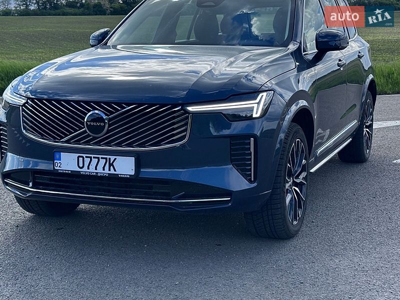 Внедорожник / Кроссовер Volvo XC90 2025 в Киеве