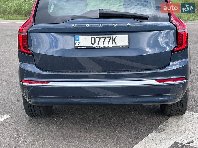 Внедорожник / Кроссовер Volvo XC90 2025 в Киеве
