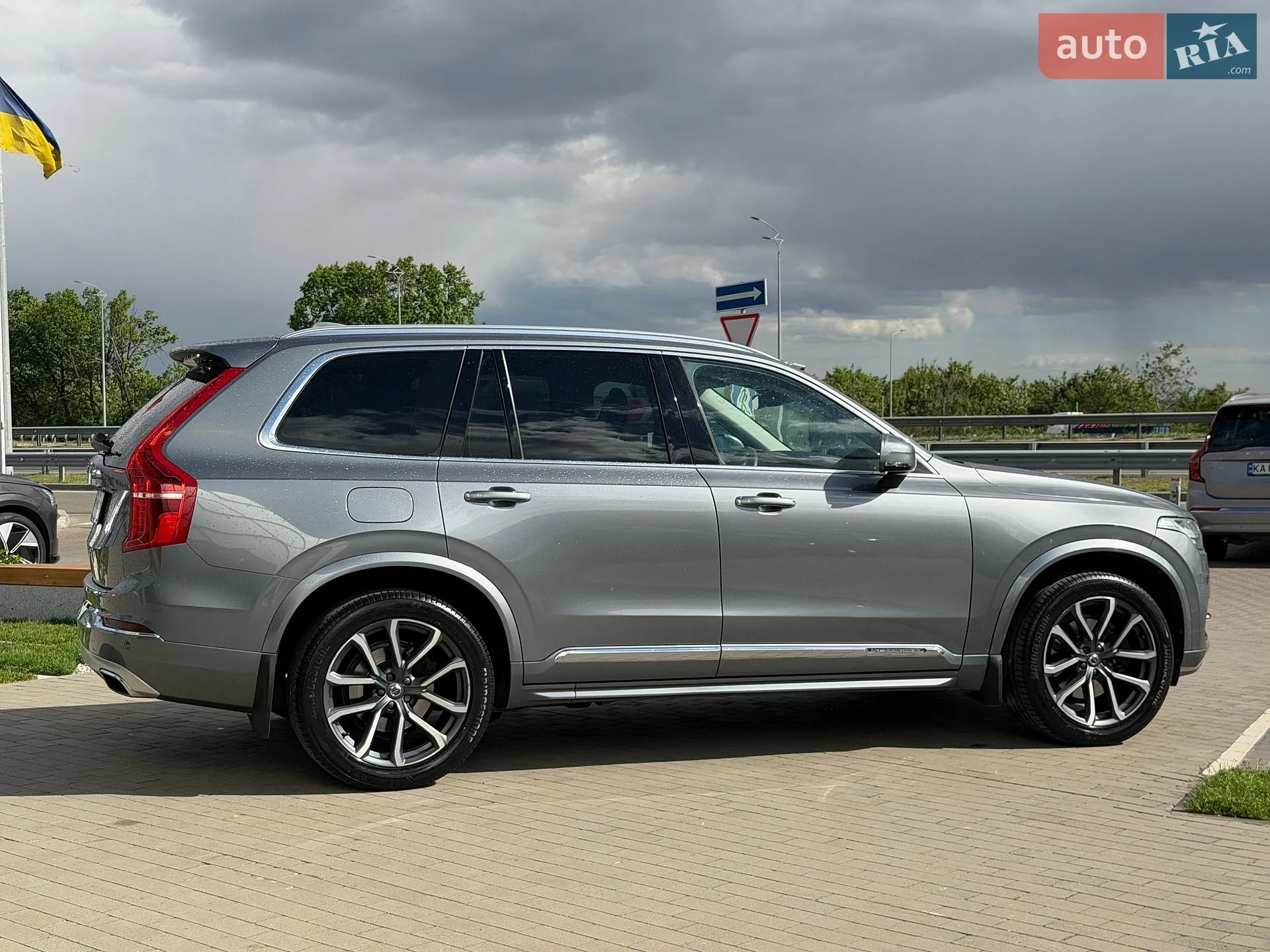 2015 Volvo XC90 - мініатюра 8