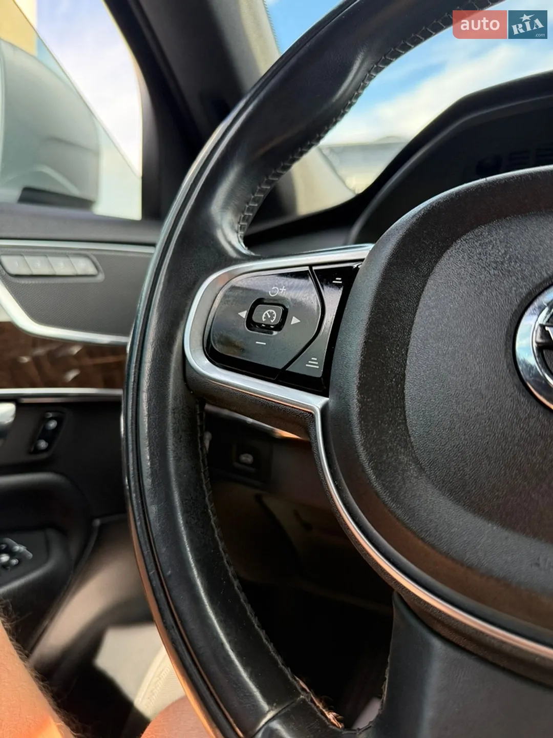 2016 Volvo XC90 - мініатюра 71
