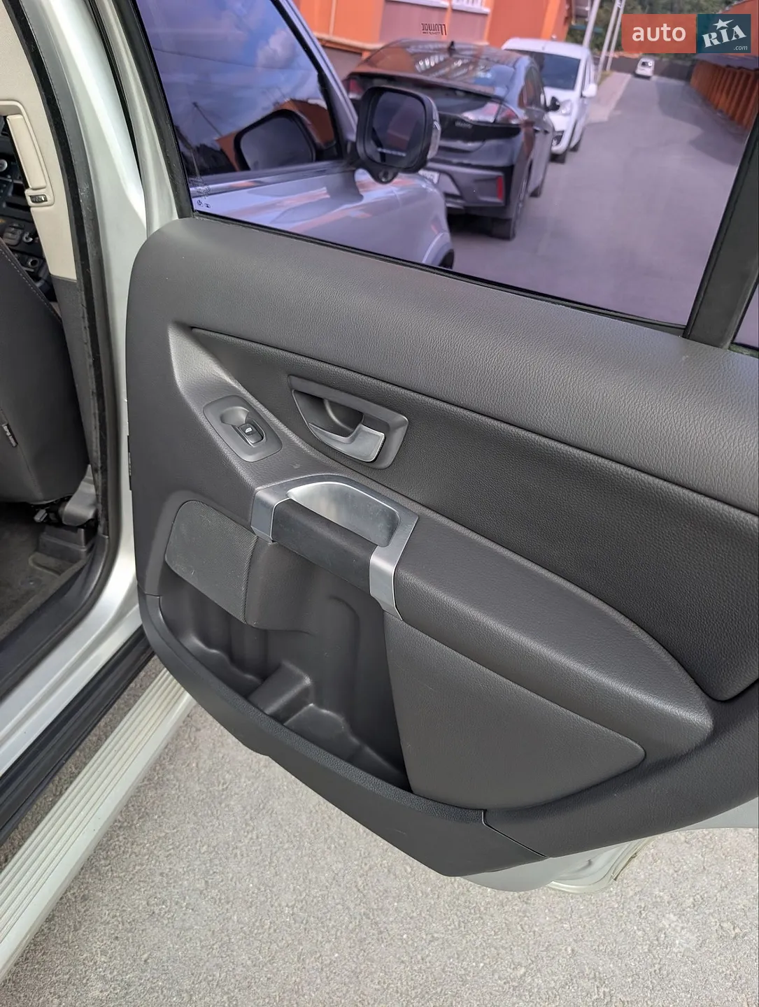 2010 Volvo XC90 - мініатюра 28