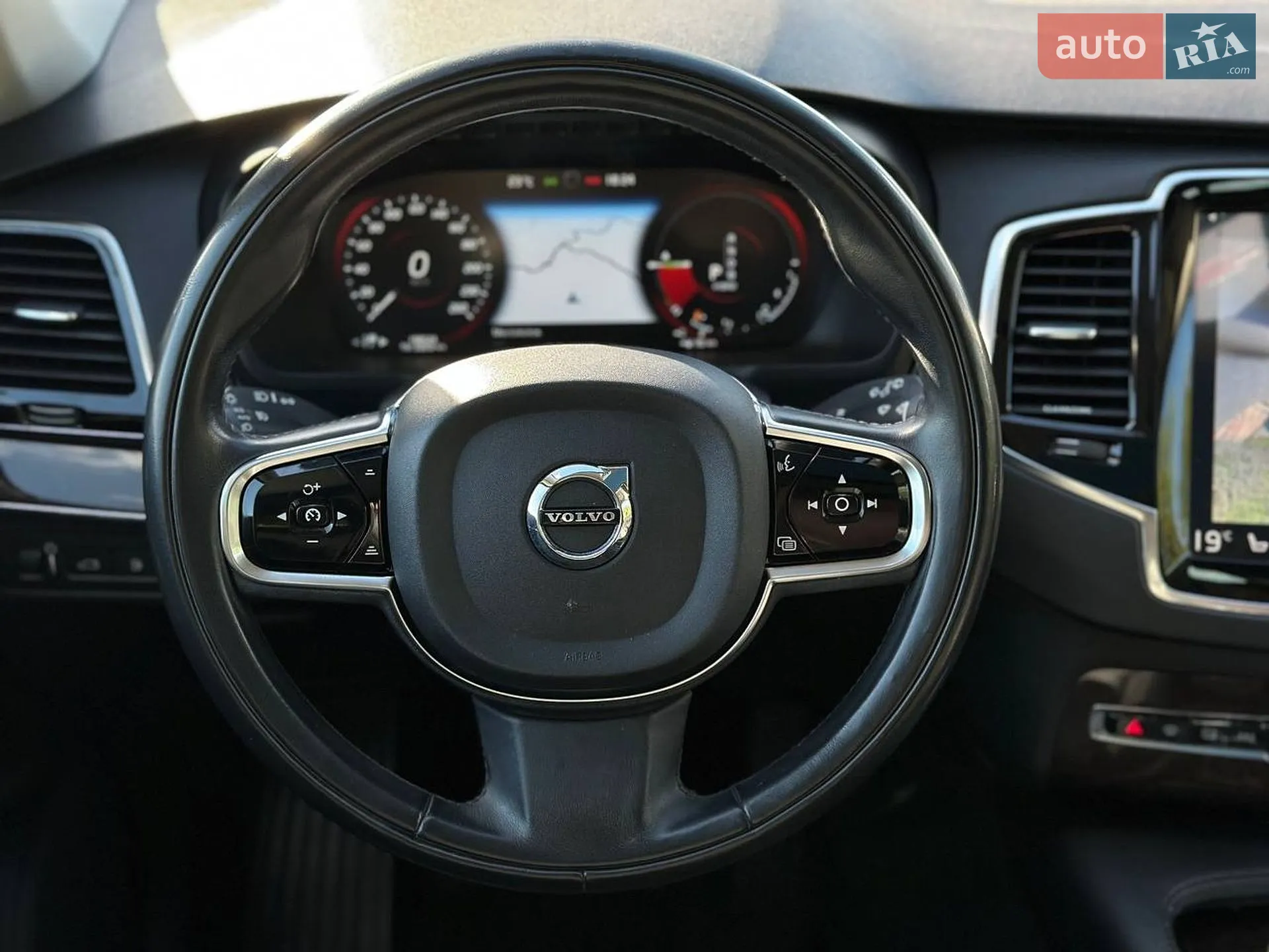 2016 Volvo XC90 - мініатюра 14