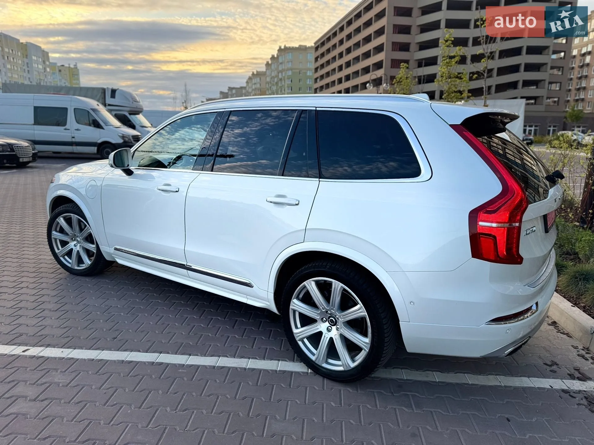 2017 Volvo XC90 - мініатюра 12