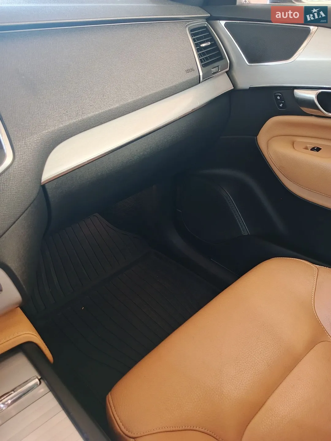 2017 Volvo XC90 - мініатюра 11