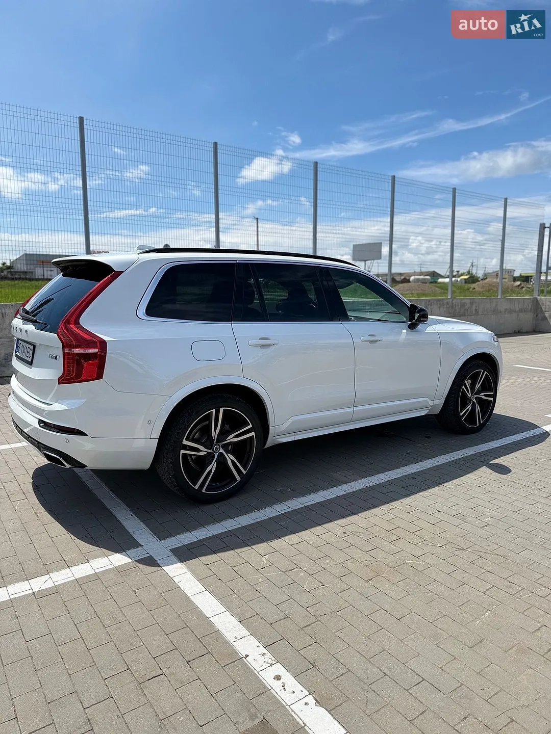 2017 Volvo XC90 - мініатюра 4