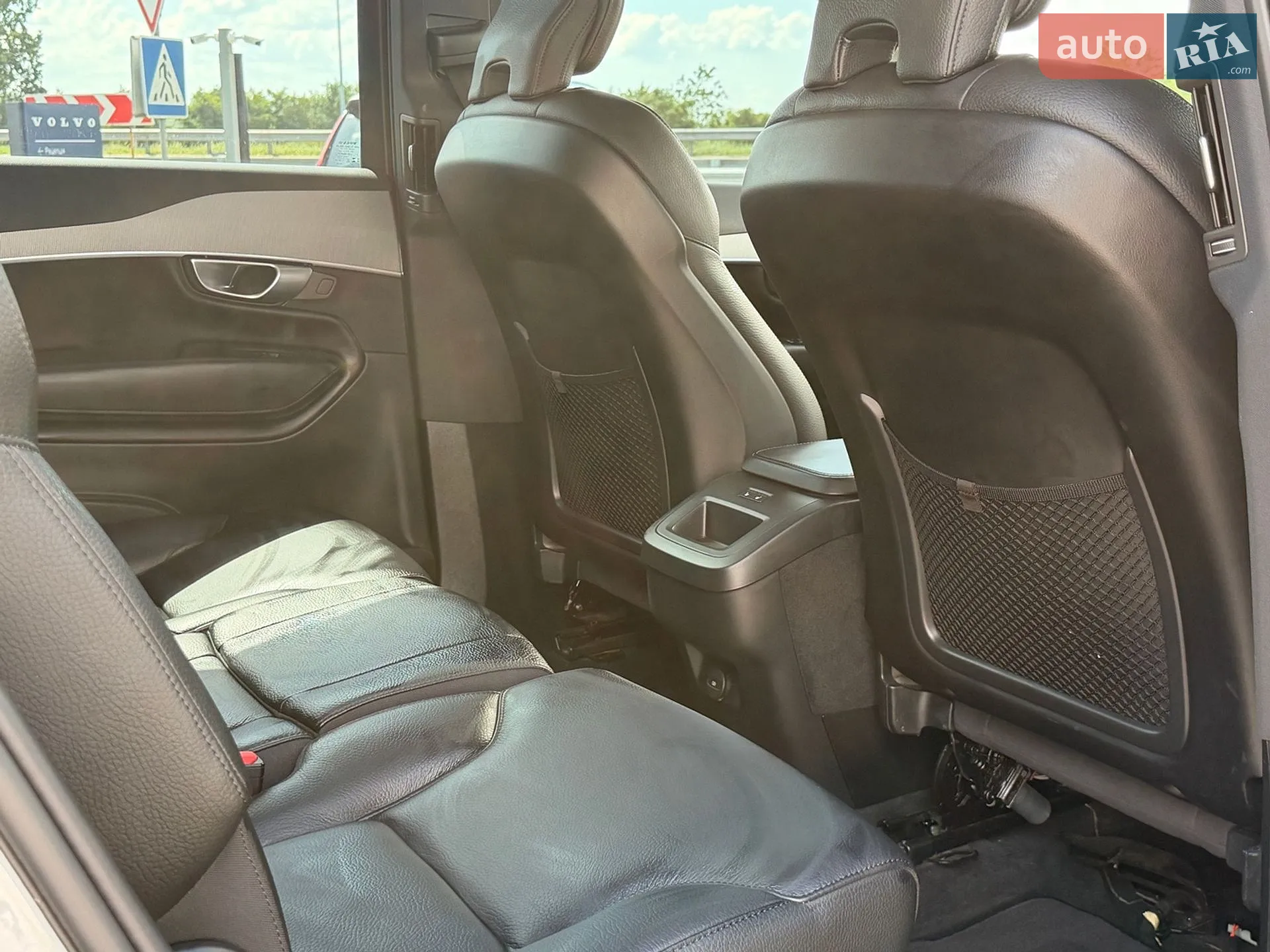 2023 Volvo XC90 - мініатюра 9