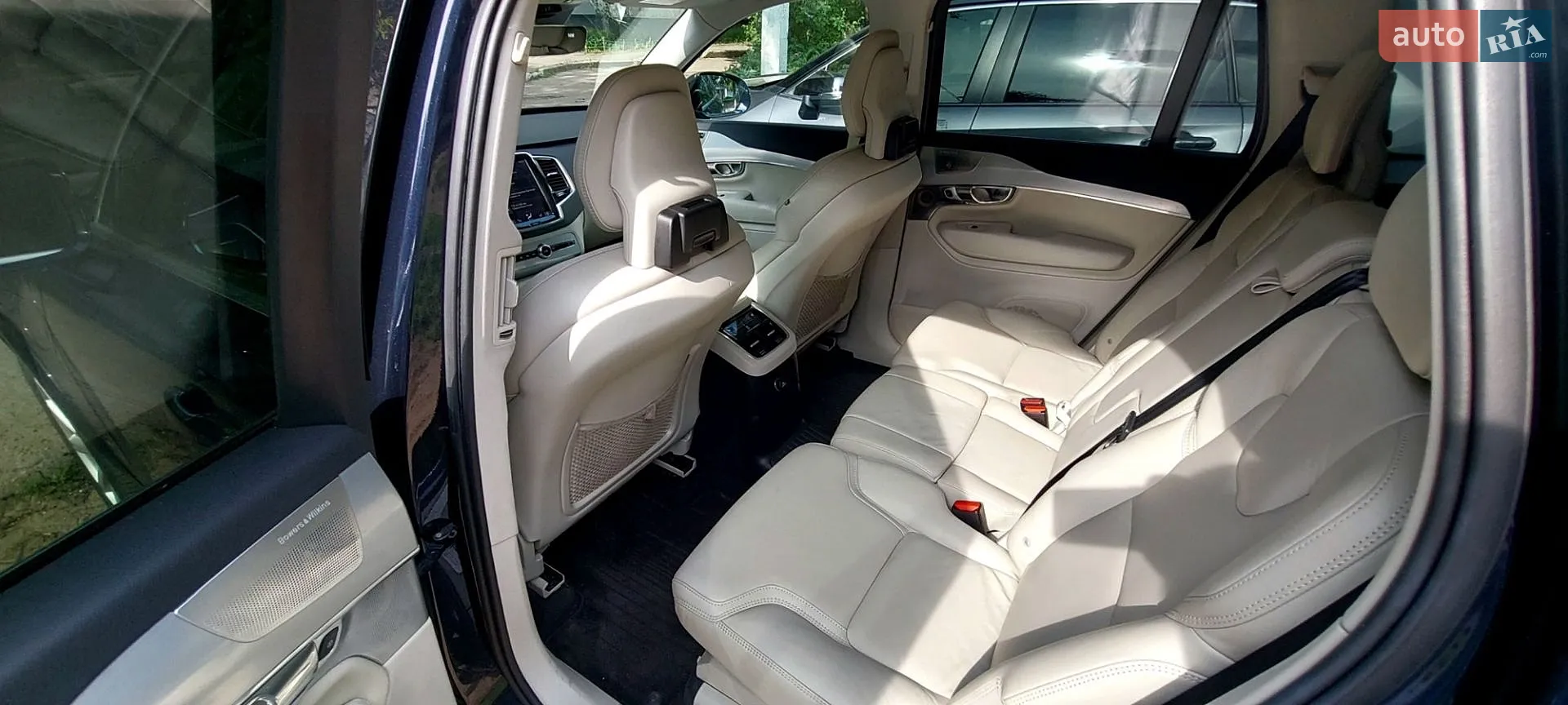 2015 Volvo XC90 - мініатюра 5