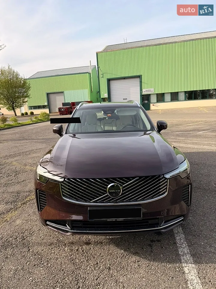 2025 Volvo XC90 - мініатюра 10